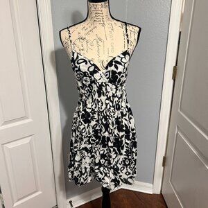 Raviya size Medium casual spaghetti strap sundress